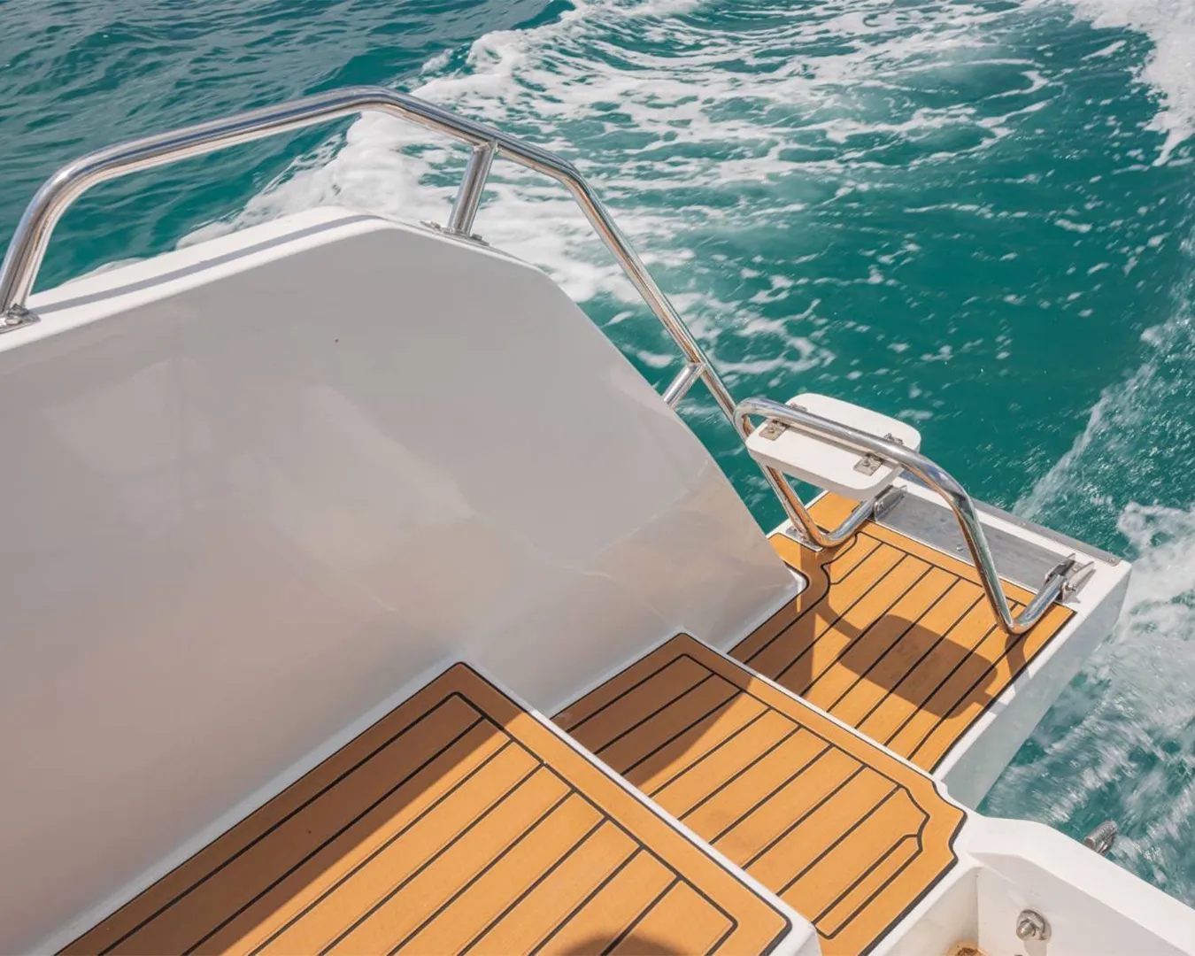Engine Speedboat copy 4_3_11zon